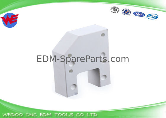 X053C443H01 Weiße Mitsubishi Drahterodiermaschinen-Teile M305 Drahterodiermaschinen-Keramik-Isolatorplatte